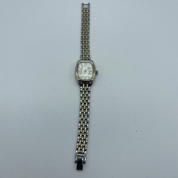 Unbranded Accessories - Time & Tru Women's Wristwatch: Two Tone Silver Gold Barrel Case Bracelet Watch
